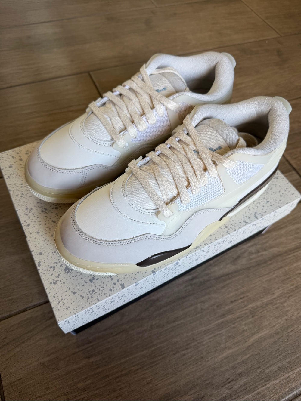 Air Jordan 4 RM